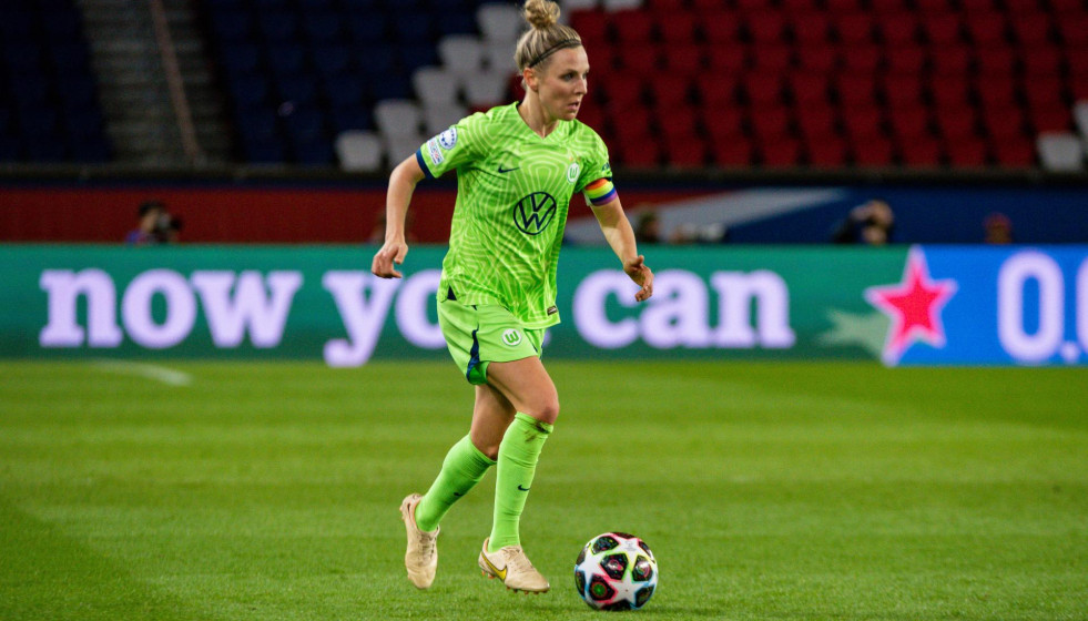 EuropaPress 5076184 svenja huth of vfl wolfsburg controls the ball during the uefa womens