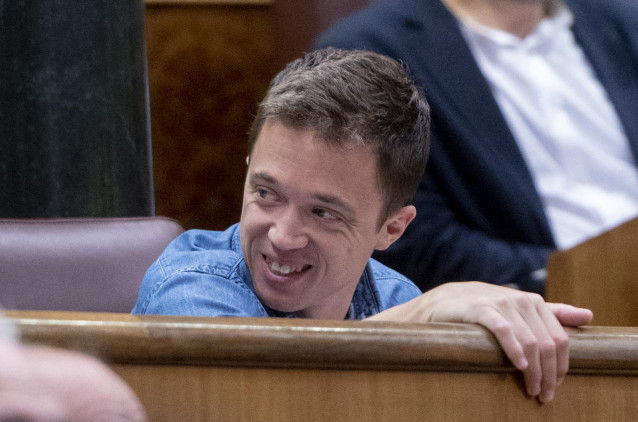 El líder de Más País, Iñigo Errejón, durante una sesión plenaria, en el Congreso de los Diputados, a 11 de mayo de 2023, en Madrid (España). Este es el último pleno en el Congreso antes de que hoy por la noche comience la campaña electoral del 28 de mayo.