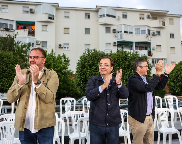 Archivo - Rodríguez Osuna, Fernández Vara y Patxi López, durante un acto de precampaña.