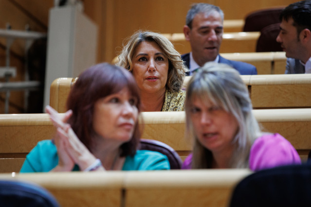 Archivo - La expresidenta de la Junta de Andalucía, Susana Díaz (c), durante una sesión plenaria, en el Senado, a 21 de junio de 2022, en Madrid (España). (Foto de archivo).