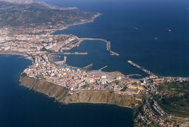 Archivo - Vista aérea de Ceuta