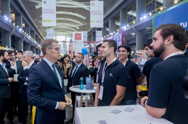 El presidente del Partido Popular, Alberto Núñez Feijóo, llega a la segunda jornada de la undécima edición del South Summit Madrid 2023, en La Nave, a 8 de junio de 2023, en Madrid (España). El encuentro, coorganizado por IE University, es líder del ecosi