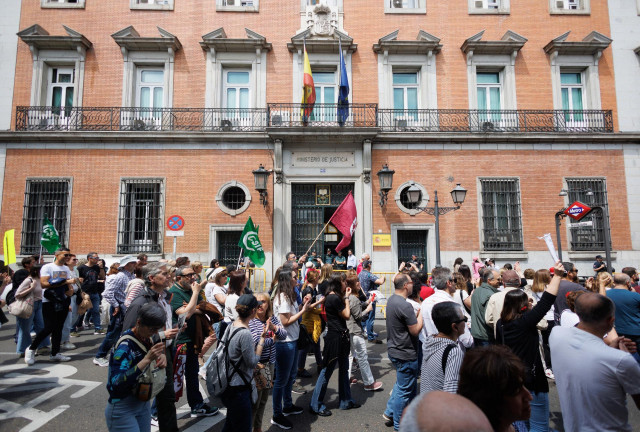 Funcionarios de la Administración de Justicia durante una marcha.