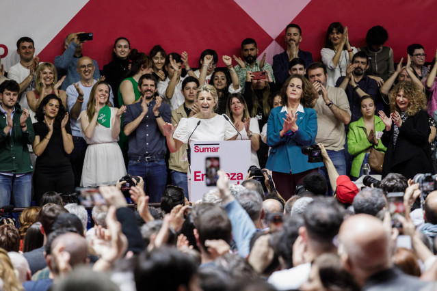 Archivo - La vicepresidenta segunda y ministra de Trabajo y Economía Social, Yolanda Díaz, presenta su candidatura para la presidencia del Gobierno en las elecciones generales, en el polideportivo Antonio Magariños, a 2 de abril de 2023, en Madrid, (Españ