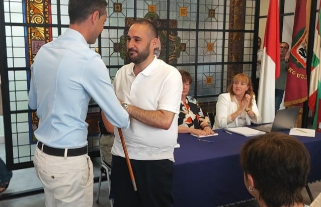 Asier Larrauri toma posesión como alcalde de Bermeo