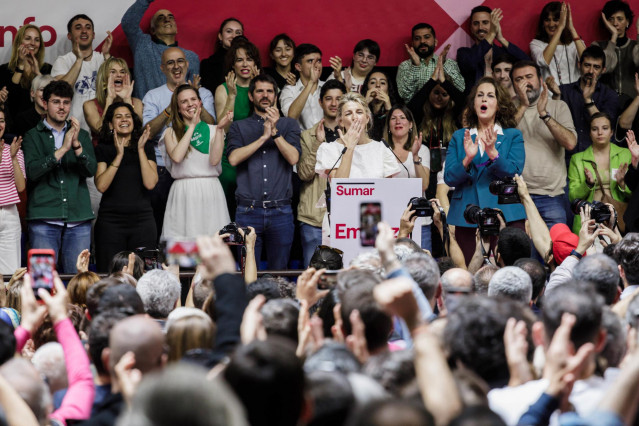Archivo - La vicepresidenta segunda y ministra de Trabajo y Economía Social, Yolanda Díaz, interviene durante el acto 'Empieza todo' de la plataforma Sumar, en el que Díaz presenta su candidatura para la presidencia del Gobierno en las próximas elecciones