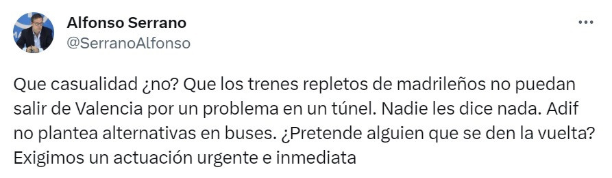 Tweet de Alfonso Serrano en relación al incidente en los trenes de Valencia a Madrid.