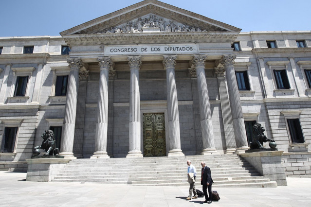 Archivo - Fachada del Congreso de los Diputados