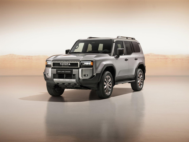 Archivo - Toyota presenta su nuevo modelo Land Cruiser con direcci&oacute;n el&eacute;ctrica asistida.