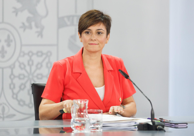 La ministra de Pol&iacute;tica Territorial y portavoz del Gobierno, Isabel Rodr&iacute;guez, durante una rueda de prensa posterior a la reuni&oacute;n del Consejo de Ministros