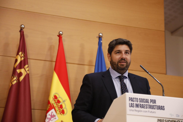 Archivo - Nota+Fotos+Sonidos / L&oacute;pez Miras Suscribe El Mayor Pacto Social En Materia De Infraestructuras De Espa&ntilde;a, Que Ser&aacute; Palanca Para La Recuperaci&oacute;n Econ&oacute;mica