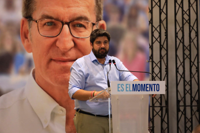 L&oacute;pez Miras en un mitin del PP