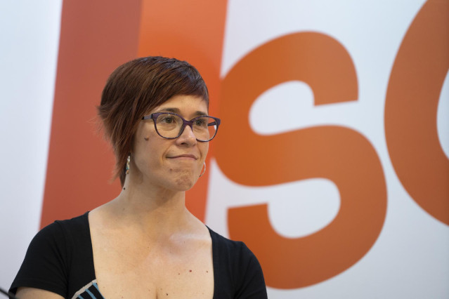 Archivo - La coportavoz de Comprom&iacute;s, &Agrave;gueda Mic&oacute;, durante una rueda de prensa, en la sede de Comprom&iacute;s, a 4 de mayo de 2023, en Valencia, Comunidad Valenciana (Espa&ntilde;a). Durante la rueda de prensa, Comprom&iacute;s ha presentado el eslogan de campa&ntilde;a para las el