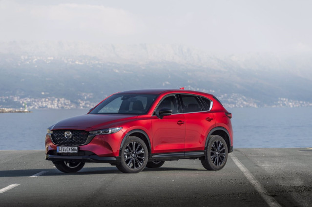Archivo - Mazda logra un beneficio neto de 237 millones en su primer trimestre fiscal, m&aacute;s del doble que el mismo periodo del a&ntilde;o fiscal anterior.