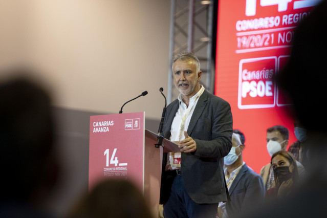 Archivo - El secretario general del PSOE de Canarias, &Aacute;ngel V&iacute;ctor Torres