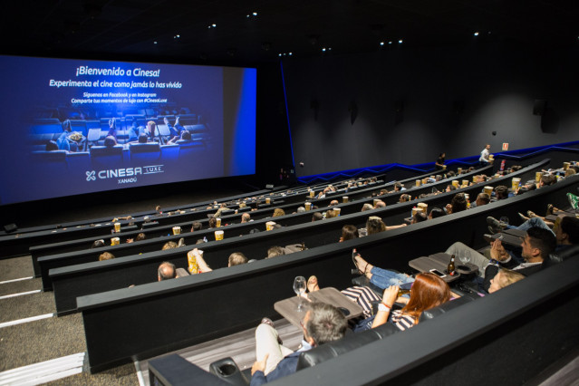 Archivo - Una sala de Cinesa, empresa propiedad del grupo estadounidense AMC.
