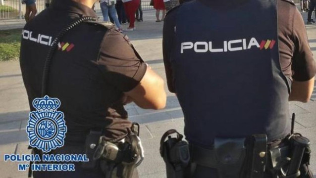 Agentes de la Polic&iacute;a Nacional.