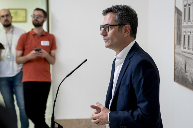 El ministro de la Presidencia, Relaciones con las Cortes y Memoria Democr&aacute;tica en funciones, F&eacute;lix Bola&ntilde;os, ofrece declaraciones en el Congreso de los Diputados, a 10 de agosto de 2023, en Madrid (Espa&ntilde;a).