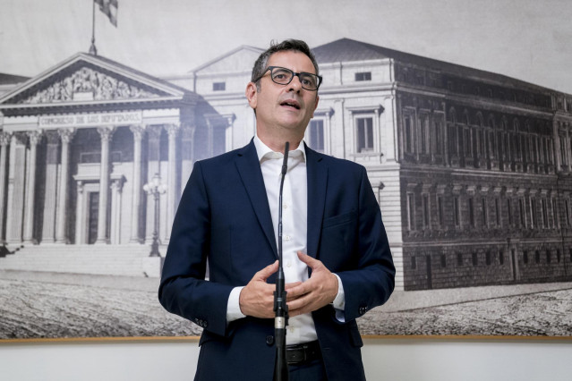 El ministro de la Presidencia, Relaciones con las Cortes y Memoria Democr&aacute;tica en funciones, F&eacute;lix Bola&ntilde;os, ofrece declaraciones en el Congreso de los Diputados, a 10 de agosto de 2023, en Madrid (Espa&ntilde;a). Tras la celebraci&oacute;n de las elecciones generales d