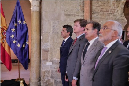 El subsecretario de Pol&iacute;tica Territorial del Gobierno de Espa&ntilde;a, Fernando Galindo, asiste a la toma de posesi&oacute;n de Jorge Azc&oacute;n como presidente de Arag&oacute;n.