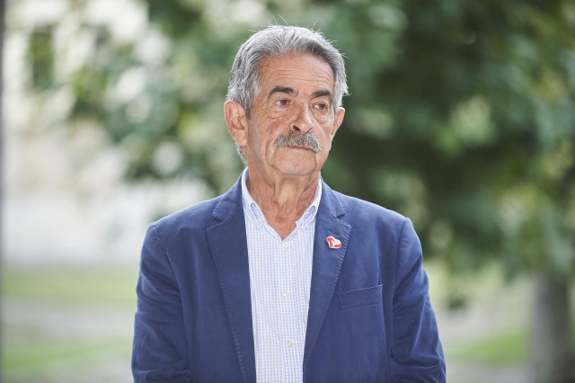 Archivo - El secretario general del PRC, Miguel &Aacute;ngel Revilla