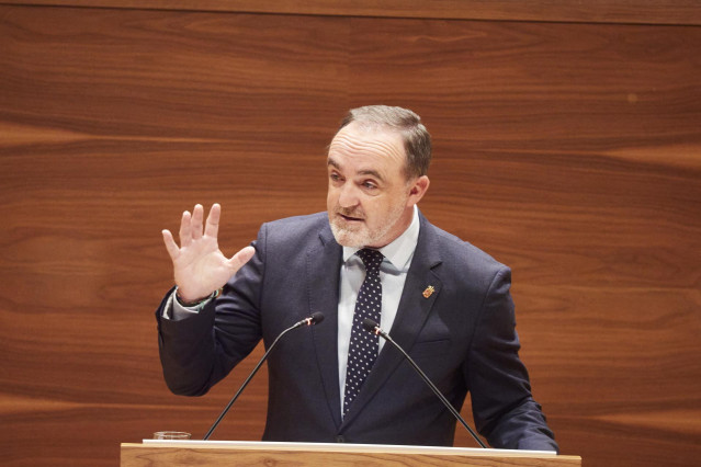 El portavoz de UPN, Javier Esparza, en el debate de investidura de Mar&iacute;a Chivite como presidenta de Navarra.