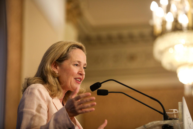 La vicepresidenta primera del Gobierno y ministra de Asuntos Econ&oacute;micos y Transformaci&oacute;n Digital en funciones, Nadia Calvi&ntilde;o
