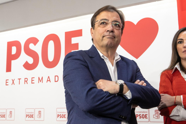 Archivo - Guillermo Fern&aacute;ndez Vara, durante una reuni&oacute;n del Comit&eacute; Ejecutivo Regional del PSOE de Extremadura, a 30 de mayo de 2023, en M&eacute;rida, Badajoz, Extremadura (Espa&ntilde;a).