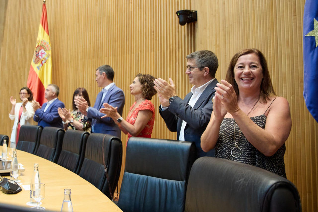 Francina Armengol, en la reuni&oacute;n del Grupo Socialista presidida por Pedro S&aacute;nchez