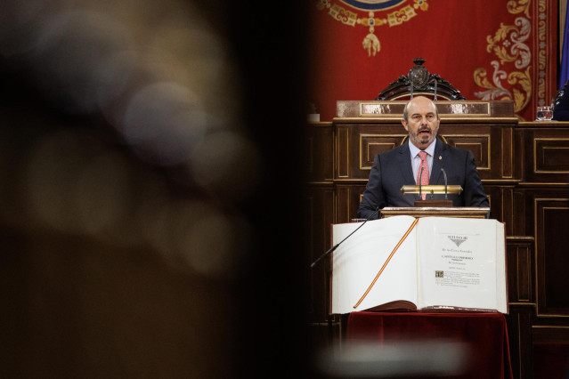 El nuevo presidente, Pedro Roll&aacute;n, durante la Sesi&oacute;n Constitutiva, en el hemiciclo de la C&aacute;mara Alta, a 17 de agosto de 2023, en Madrid (Espa&ntilde;a). El Congreso de los Diputados y el Senado surgidos de las elecciones generales del 23 de julio celebran hoy su