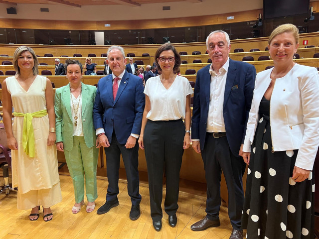 Integrantes de la nueva direcci&oacute;n del grupo socialista en el Senado
