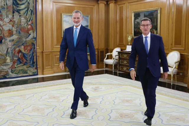 El Rey Felipe VI recibe al l&iacute;der del PP, Alberto N&uacute;&ntilde;ez Feij&oacute;o, en el Palacio de la Zarzuela