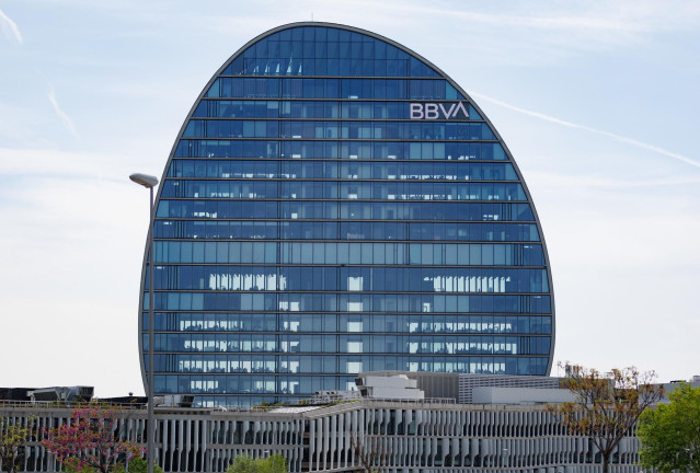 Archivo - Fachada del banco del BBVA en la ciudad del BBVA, a 10 de abril de 2023, en Madrid (Espa&ntilde;a).