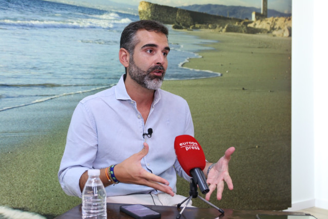 El consejero de Sostenibilidad y portavoz del Gobierno andaluz, Ram&oacute;n Fern&aacute;ndez-Pacheco, durante la entrevista con Europa Press.