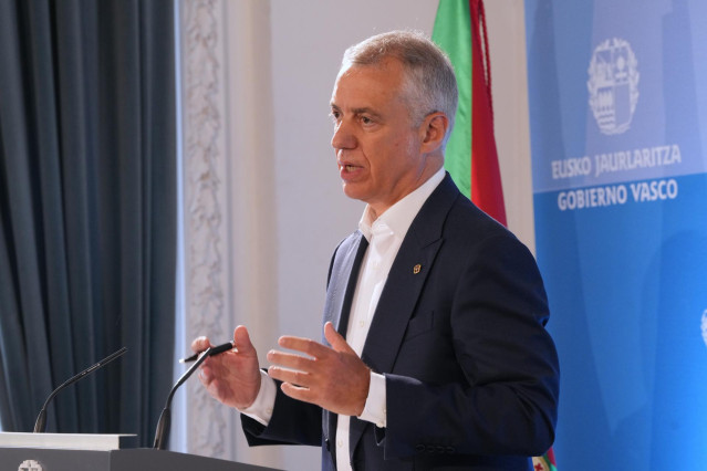 El Lehendakari, Iñigo Urkullu, ofrece una rueda de prensa tras presidir el inicio del nuevo curso político, en el Palacio de Miramar, a 29 de agosto de 2023, en Donostia-San Sebastián, Guipúzcoa