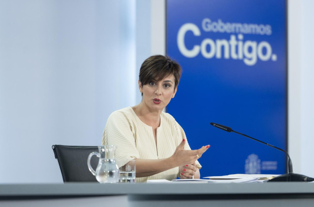 Archivo - La ministra de Política Territorial y portavoz del Gobierno, Isabel Rodríguez, ofrece una rueda de prensa posterior a la reunión del Consejo de Ministros, en el Palacio de la Moncloa, a 25 de julio de 2023, en Madrid (España).