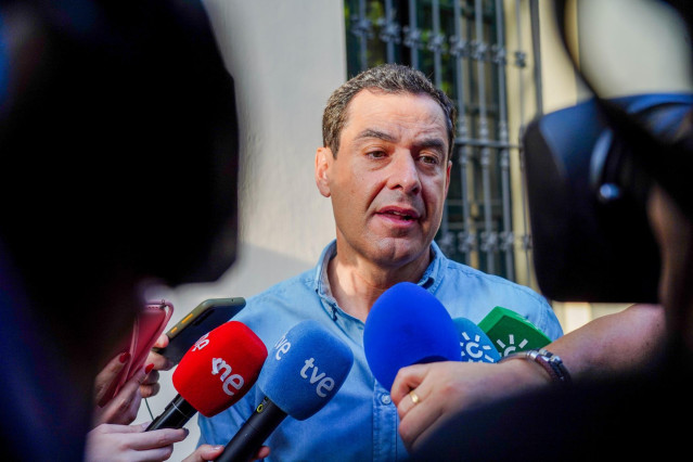 Archivo - El presidente de la Junta de Andalucía, Juanma Moreno, en una imagen de archivo.