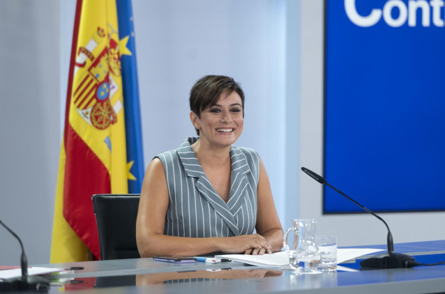 La ministra Portavoz y de Política Territorial, Isabel Rodríguez, durante una rueda de prensa posterior a la reunión del Consejo de Ministros, en el Palacio de la Moncloa, a 29 de agosto de 2023, en Madrid (España).