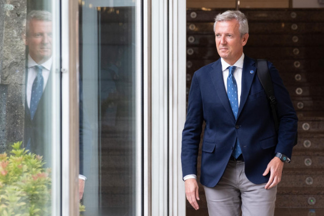 El titular del Gobierno gallego, Alfonso Rueda, preside la reunión semanal del Consello de la Xunta