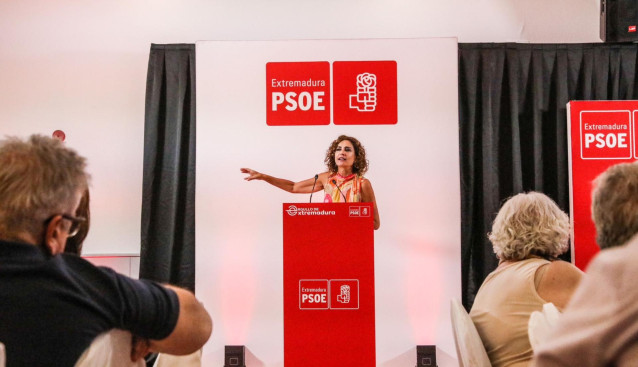 La vicesecretaria general del PSOE, María Jesús Montero, participa en un acto público en Mérida
