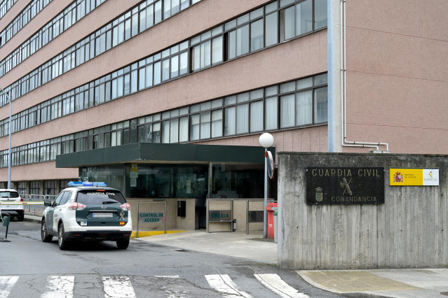 Archivo - Un vehículo de la Guardia Civil en las instalaciones de la comandancia de la Guardia Civil en A Coruña, Galicia (España).