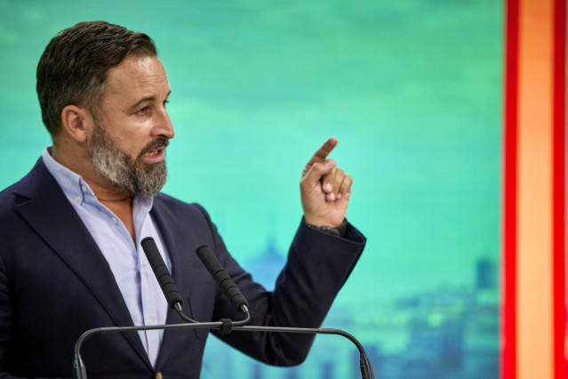 Archivo - El presidente de Vox, Santiago Abascal,  en una rueda de prensa