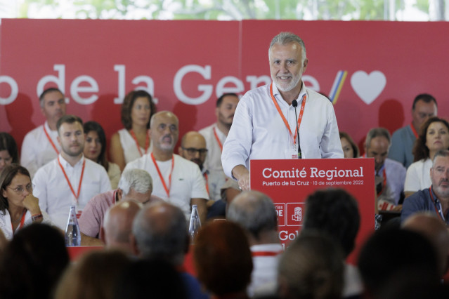 Archivo - El secretario general del PSOE, Ángel Víctor Torres