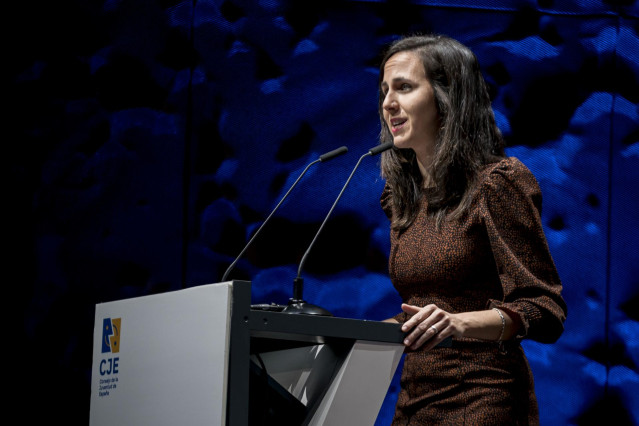 La secretaria general de Podemos y ministra de Derechos Sociales en funciones, Ione Belarra, interviene durante el acto de aniversario del Consejo de la Juventud de España, en CaixaForum Madrid, a 2 de septiembre de 2023, en Madrid (España).