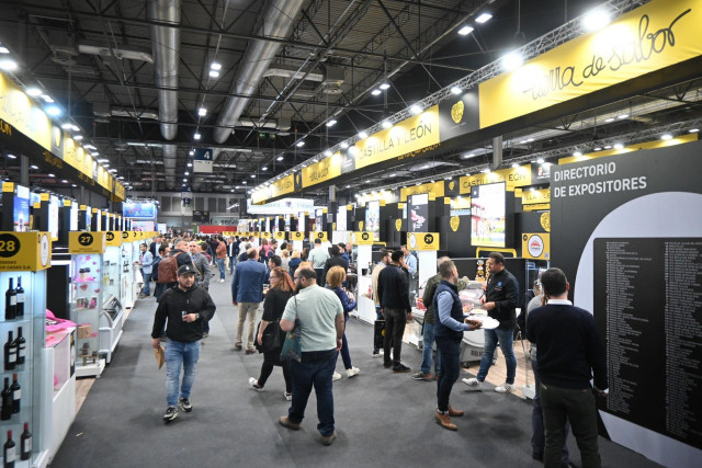 Archivo - Presencia de Tierra de Sabor en una feria del sector gastronómico.