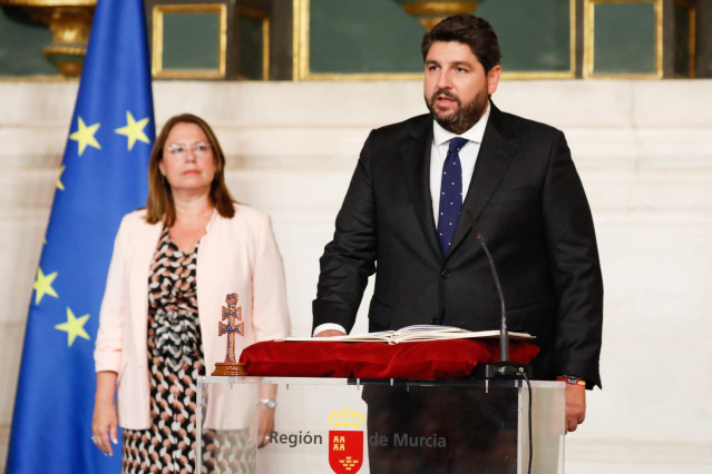 Imagen del acto de toma de posesión del presidente de la Región de Murcia, Fernando López Miras