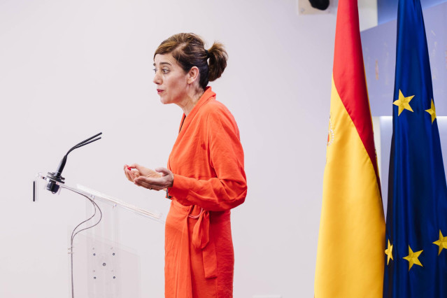 La portavoz parlamentaria de Sumar, Marta Lois, ofrece una rueda de prensa en el Congreso de los Diputados, a 7 de septiembre de 2023, en Madrid (España).