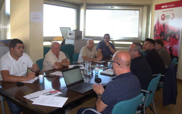 Reunión para evaluar la situación de Navantia entre la coordinadora de UGT FICA Navantia y la Federación Estatal de UGT FICA.