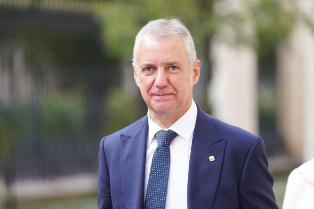 El Lehendakari, Iñigo Urkullu, a su llegada al último pleno de Política General de la Legislatura del Gobierno vasco, en el Parlamento vasco, a 14 de septiembre de 2023, en Vitoria-Gasteiz, Álava