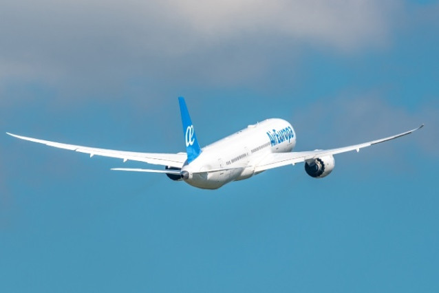 Archivo - Imagen de un avión.